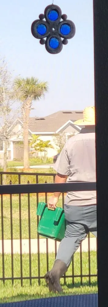 Trusted lawn care service experts serving Melbourne, FL - Paragon Pest Solutions