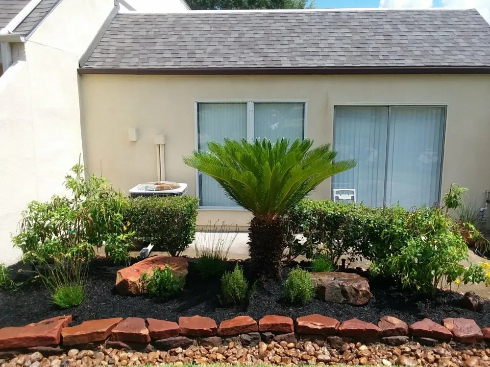 Affordable landscaping services in Montgomery, TX by Paragon Property Service