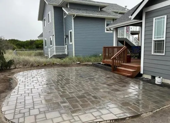 Paraiso Landscaping Logo