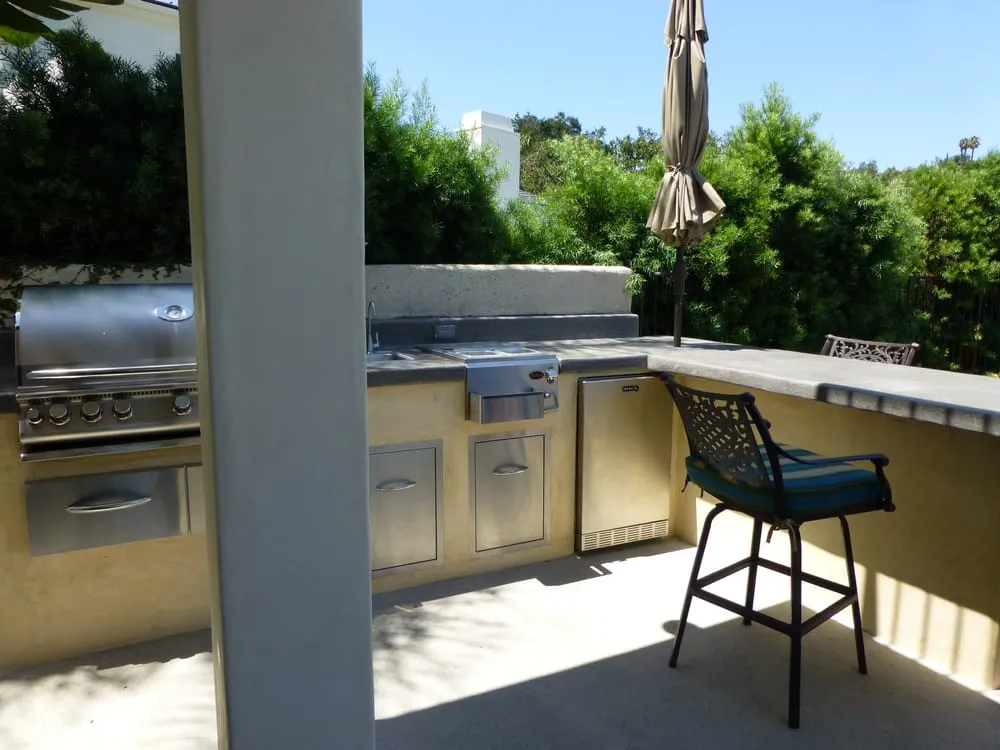 Custom landscape installation for beautiful yards in Los Angeles, CA by Paraiso Pools and Landscape, Inc.