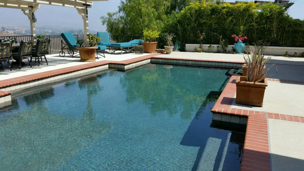 Local yard maintenance for beautiful yards across Los Angeles, CA - Paraiso Pools and Landscape, Inc.