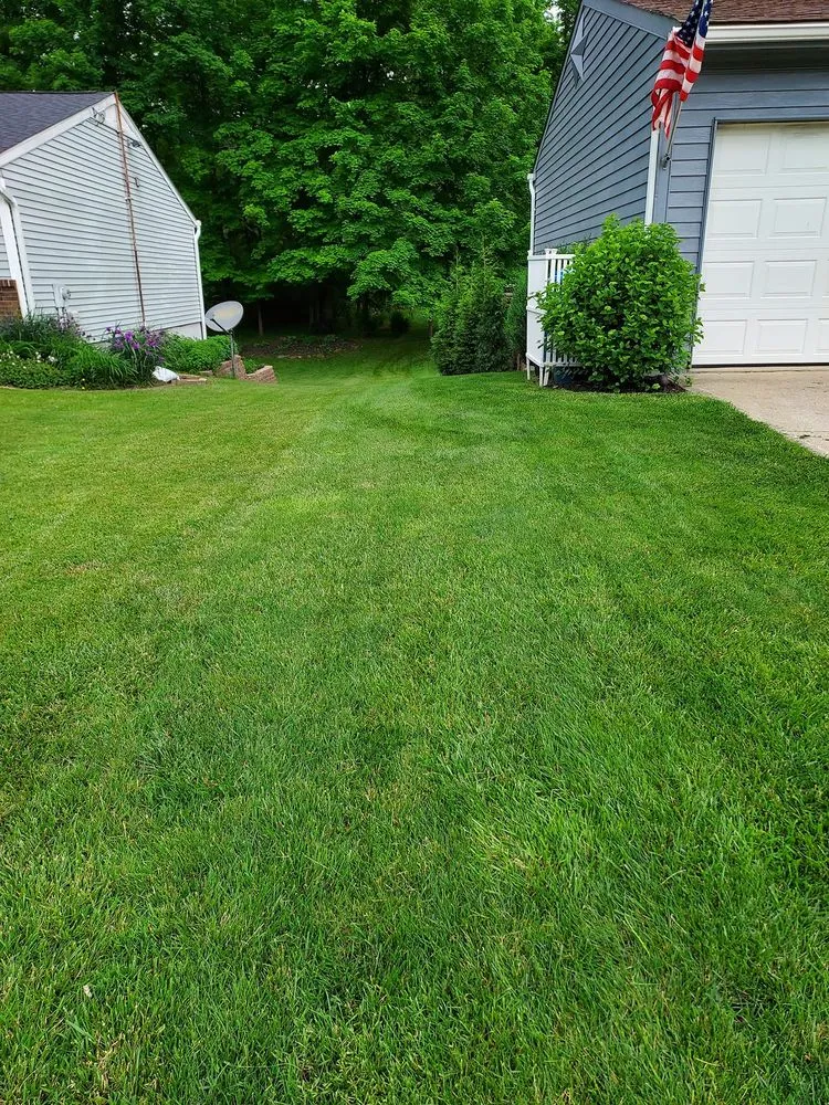 Local garden landscaping in Loveland, OH - Paramount Lawn + Landscape