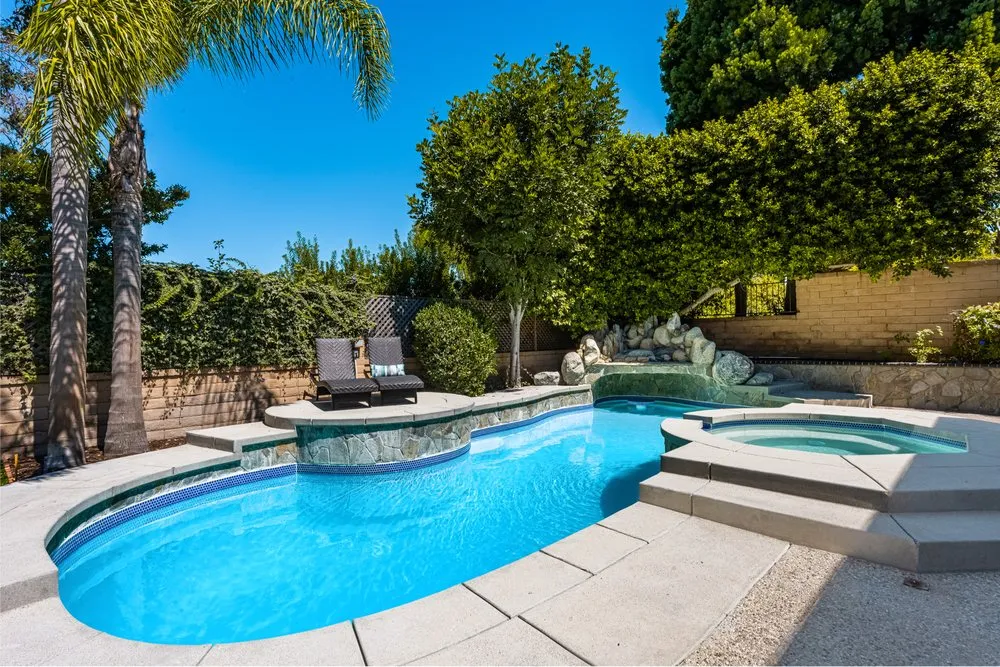 Custom lawn mowing service in Corona, CA - Paramount Yards