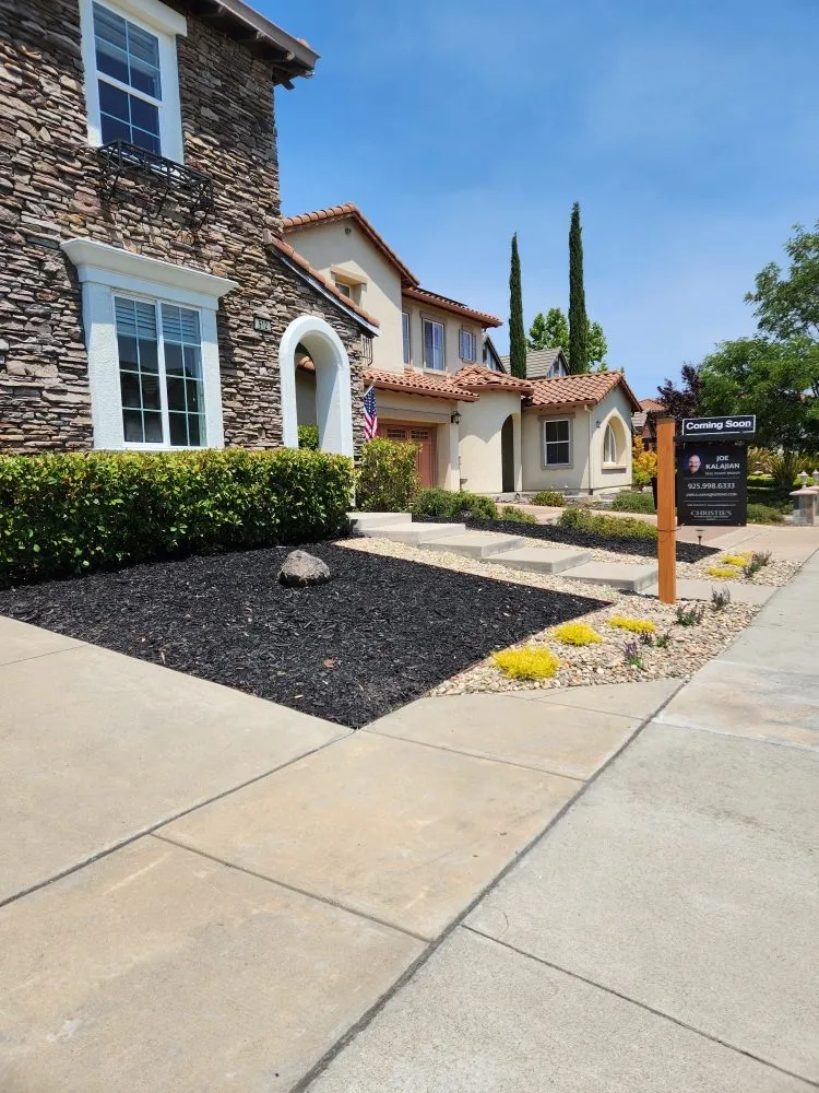 Trusted garden landscaping in Pittsburg, CA - Pardo Interior Solutions