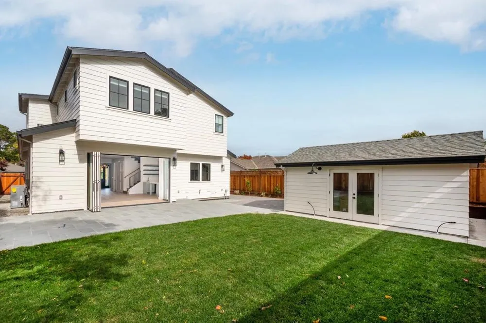 Reliable yard maintenance with custom design in San Bruno, CA by Paredes Landscaping