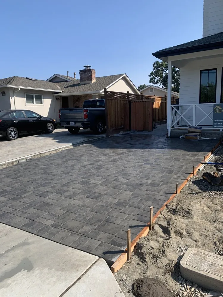 Reliable outdoor landscaping for outdoor upgrades across Rosenberg, TX - Paredes Lawn Care & Landscaping