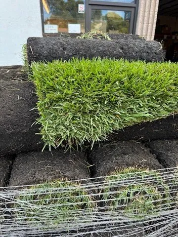 Local residential landscaping near you across Dixon, CA - Park Avenue Turf