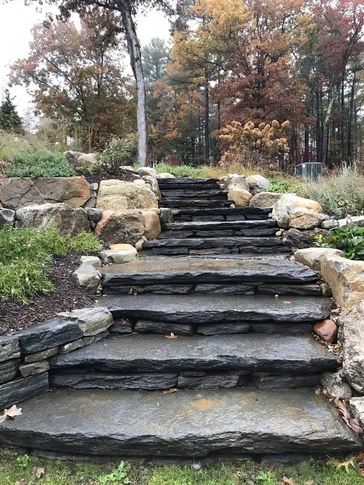 Reliable lawn mowing service in Nashua, NH by Parker Garden Design