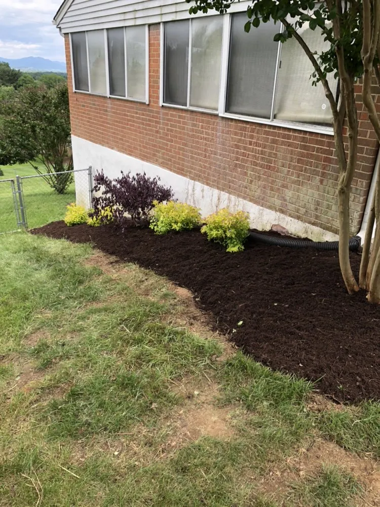Professional residential landscaping for homes in Roanoke, VA by Parker Lawn & Grounds
