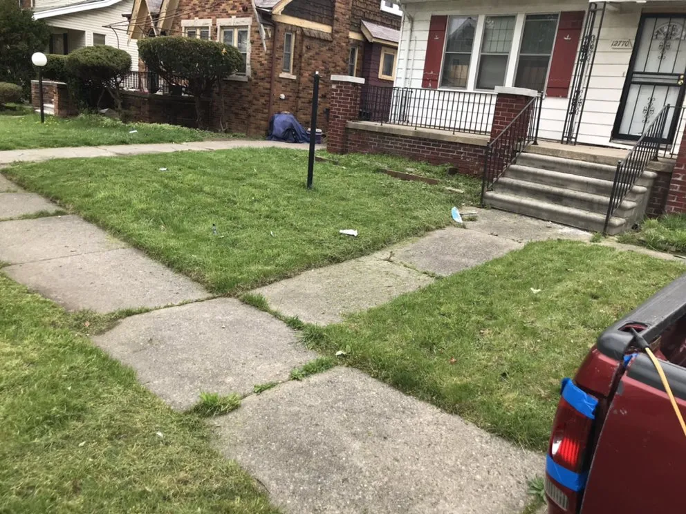 Top-rated landscape installation for beautiful yards across Harper Woods, MI - Parkers Kcrown Lawn Care