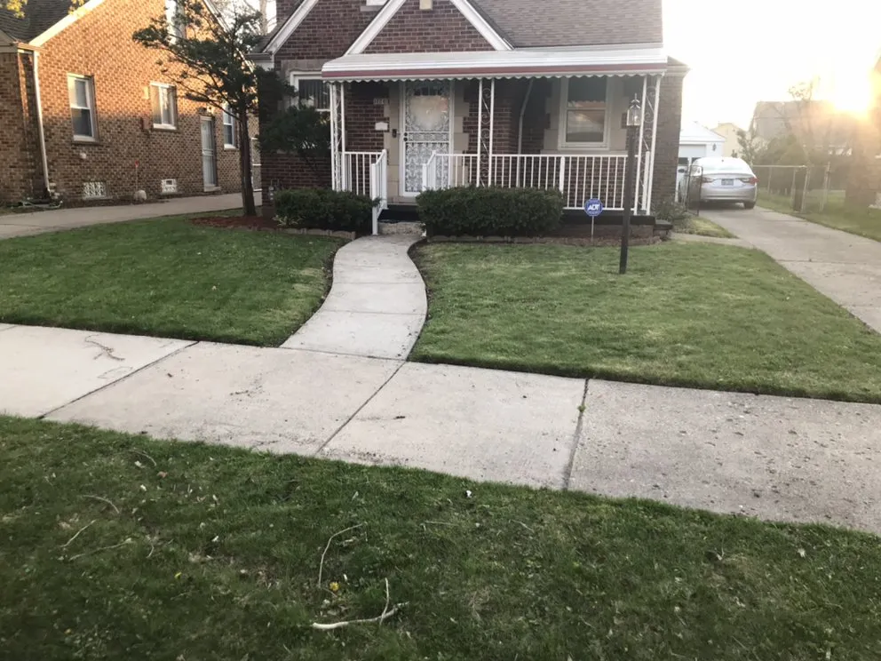 Trusted outdoor landscaping in Harper Woods, MI - Parkers Kcrown Lawn Care