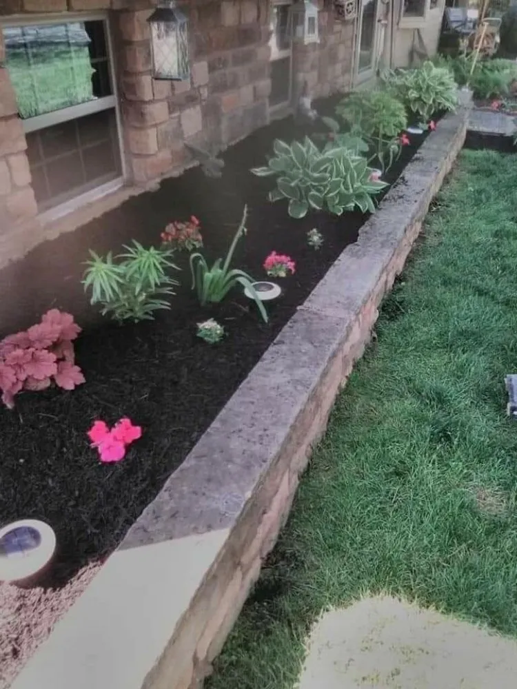 Expert lawn mowing service experts serving Newark, OH - Parkers landscaping