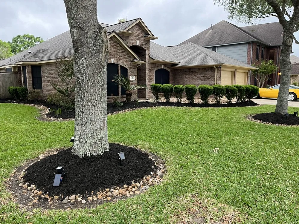 Reliable outdoor landscaping in La Porte, TX by Parker’s Lawncare And Landscaping