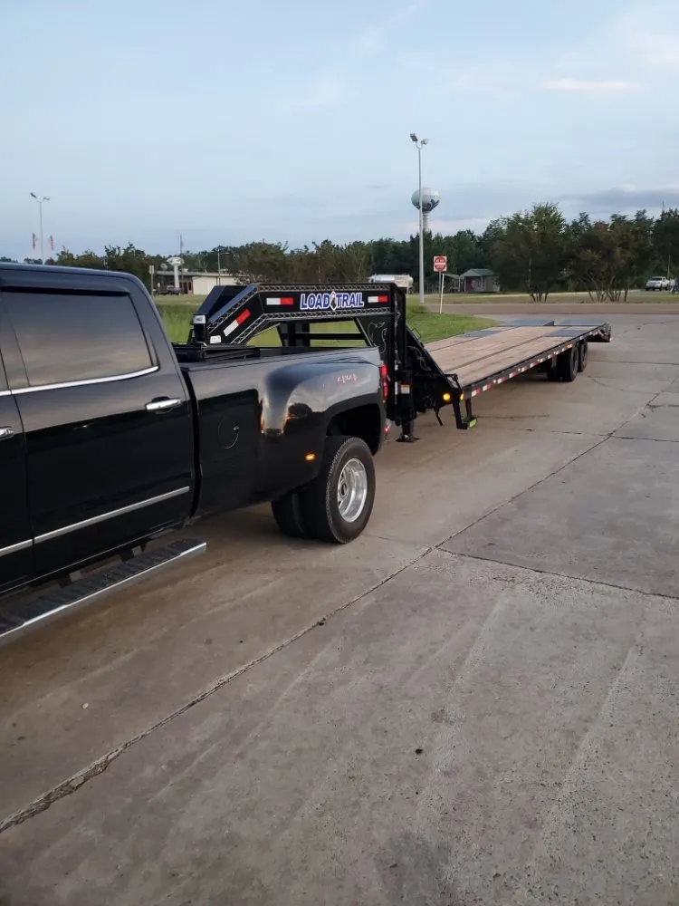 Reliable yard cleanup service in Vicksburg, MS by Parker's Lawns