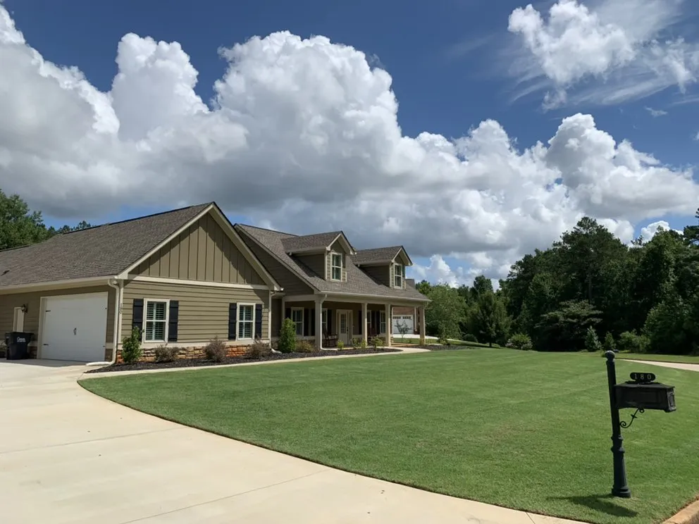 Top-rated garden landscaping for residential properties in Locust Grove, GA by Parker’s Property Service