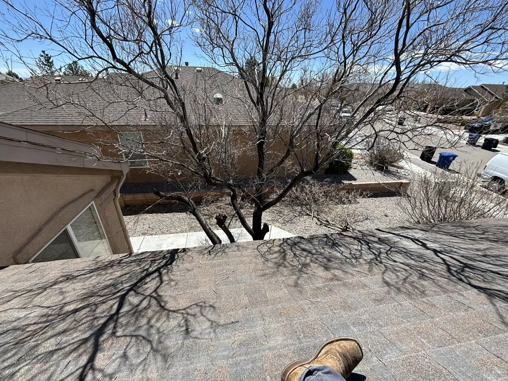 Expert lawn mowing service in Rio Rancho, NM - Parks 505 Lawn Care