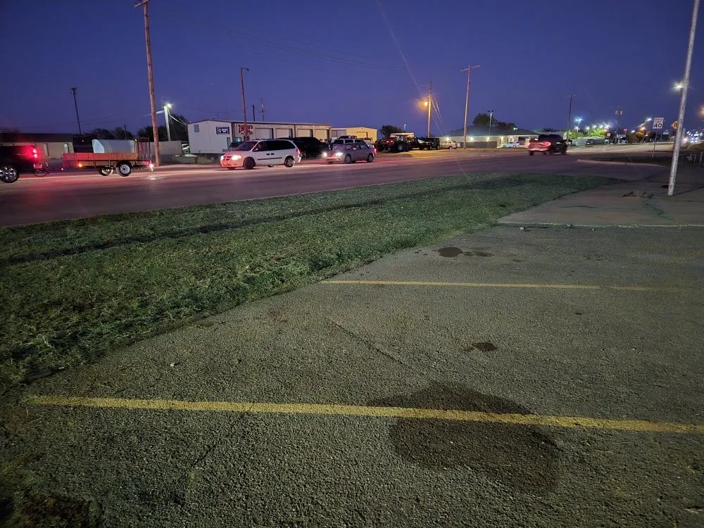 Trusted lawn mowing service in Altus, OK - Parks Lawn Care