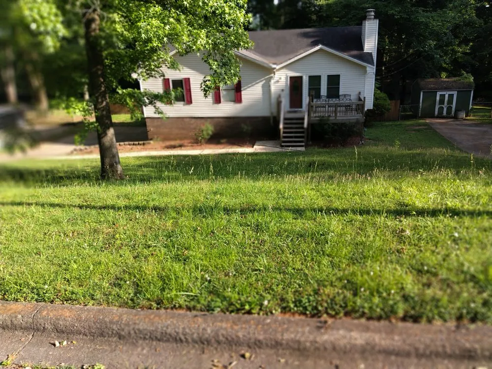 Top-rated outdoor landscaping for year-round maintenance in Midfield, AL by Parkscrew Lawn Care Service