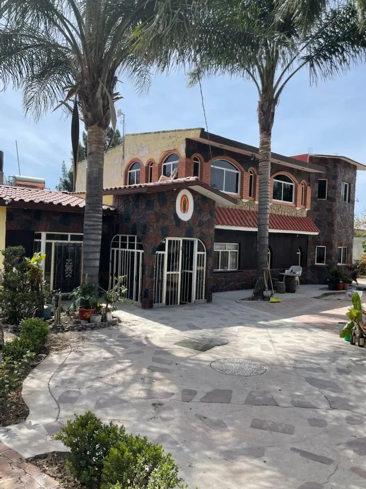 Top-rated garden landscaping in Parma Heights, OH - Parra’s Landscaping And General Construction