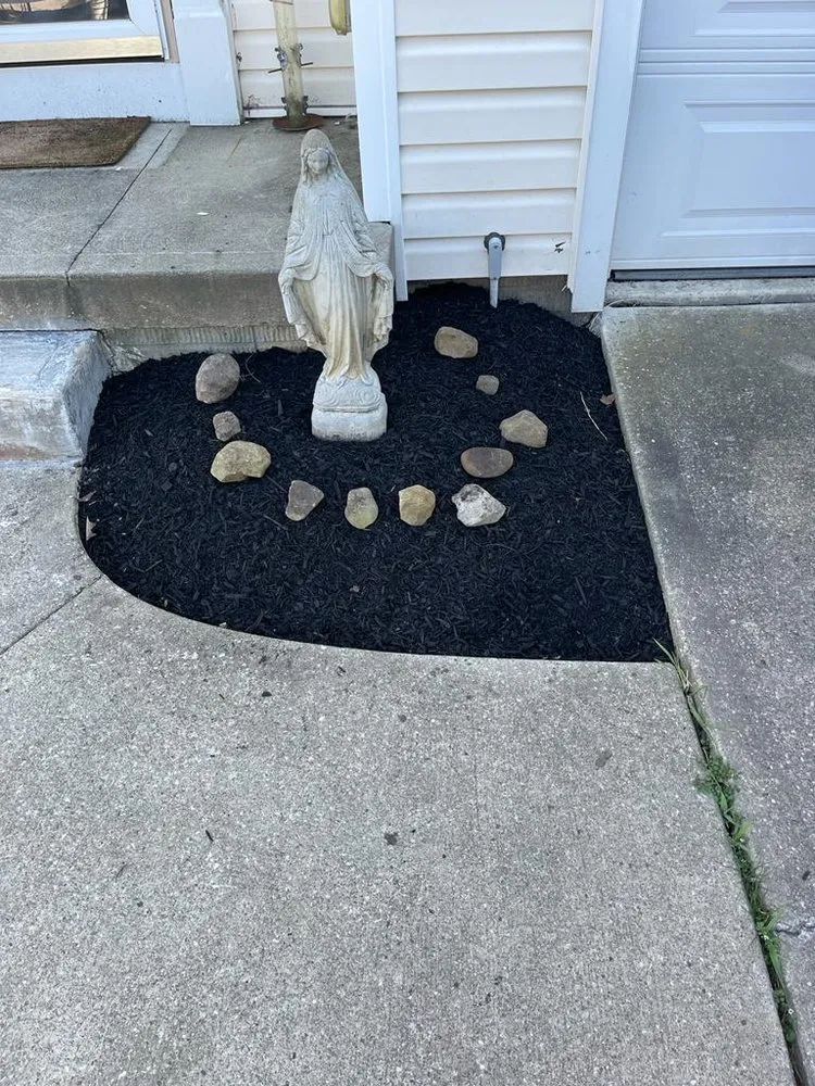 Professional lawn mowing service in Parma Heights, OH by Parra’s Landscaping And General Construction