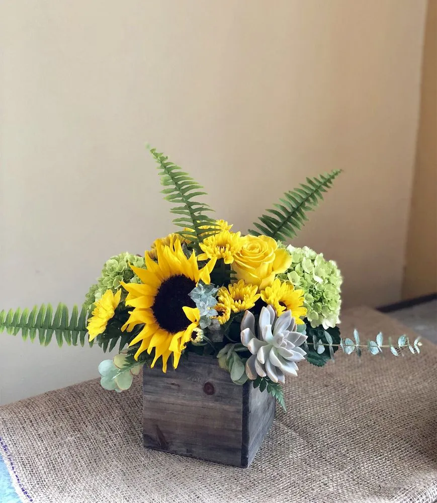 Custom garden landscaping for year-round maintenance in Pawling, NY by Parrino's Greenhouses Garden Center & Florist