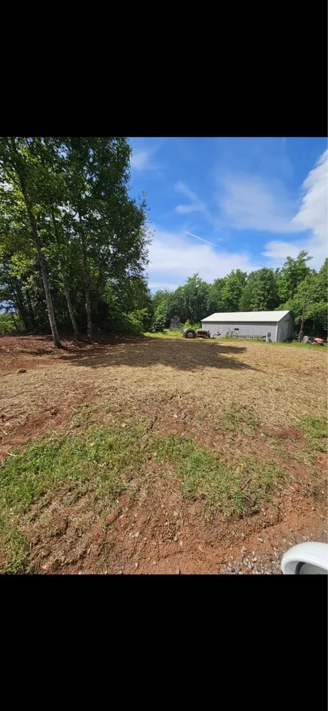 Local yard maintenance for year-round maintenance across Stuart, VA - Parsons General Services