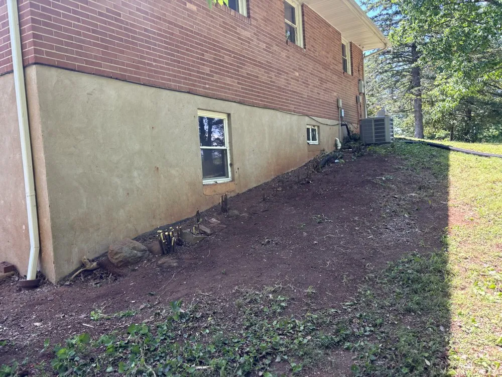 Custom lawn mowing service experts serving Stuart, VA - Parsons General Services