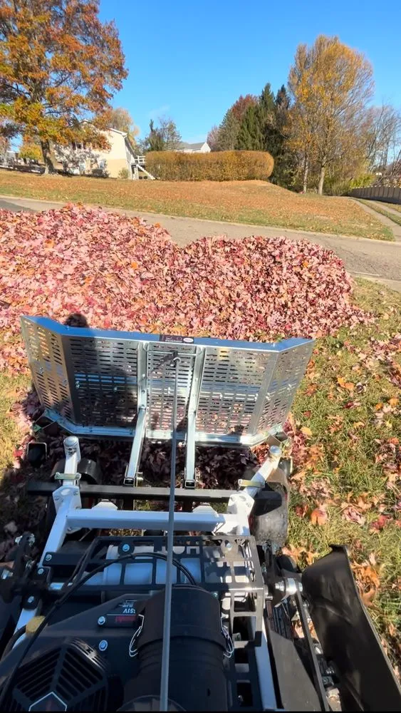 Top-rated garden landscaping in Saint Clairsville, OH by Parsons Lawn Works