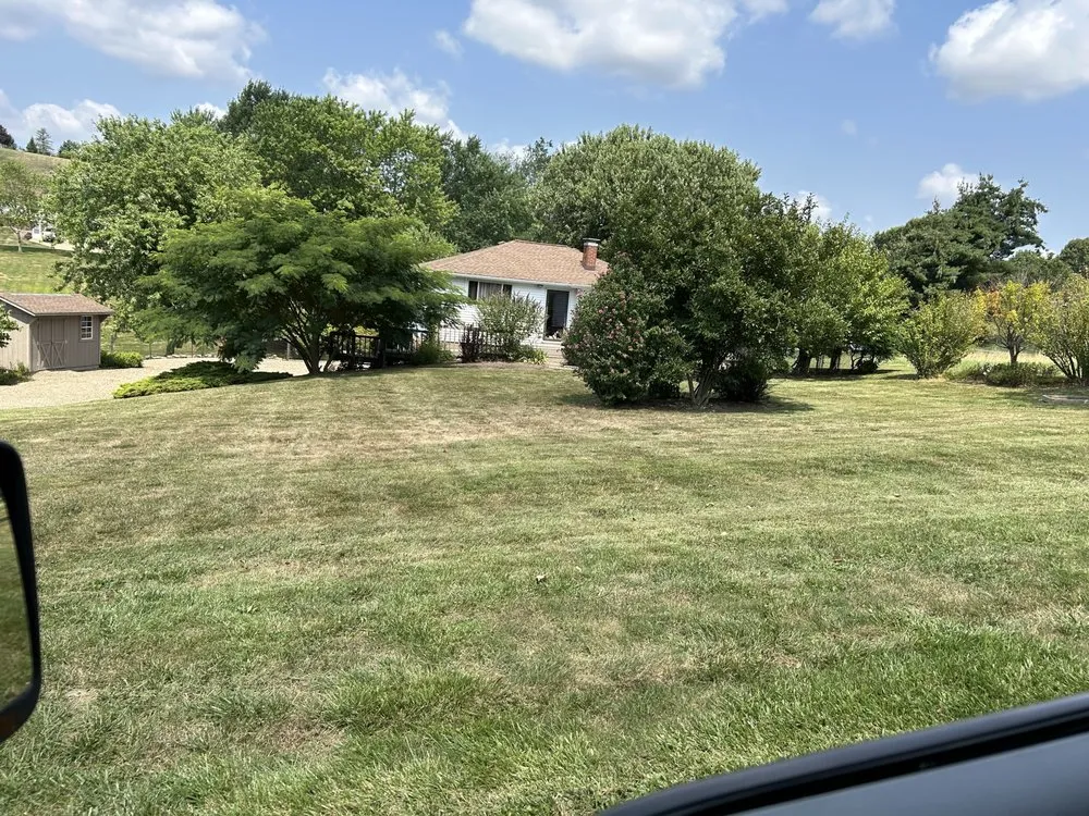 Local outdoor landscaping experts serving Saint Clairsville, OH - Parsons Lawn Works