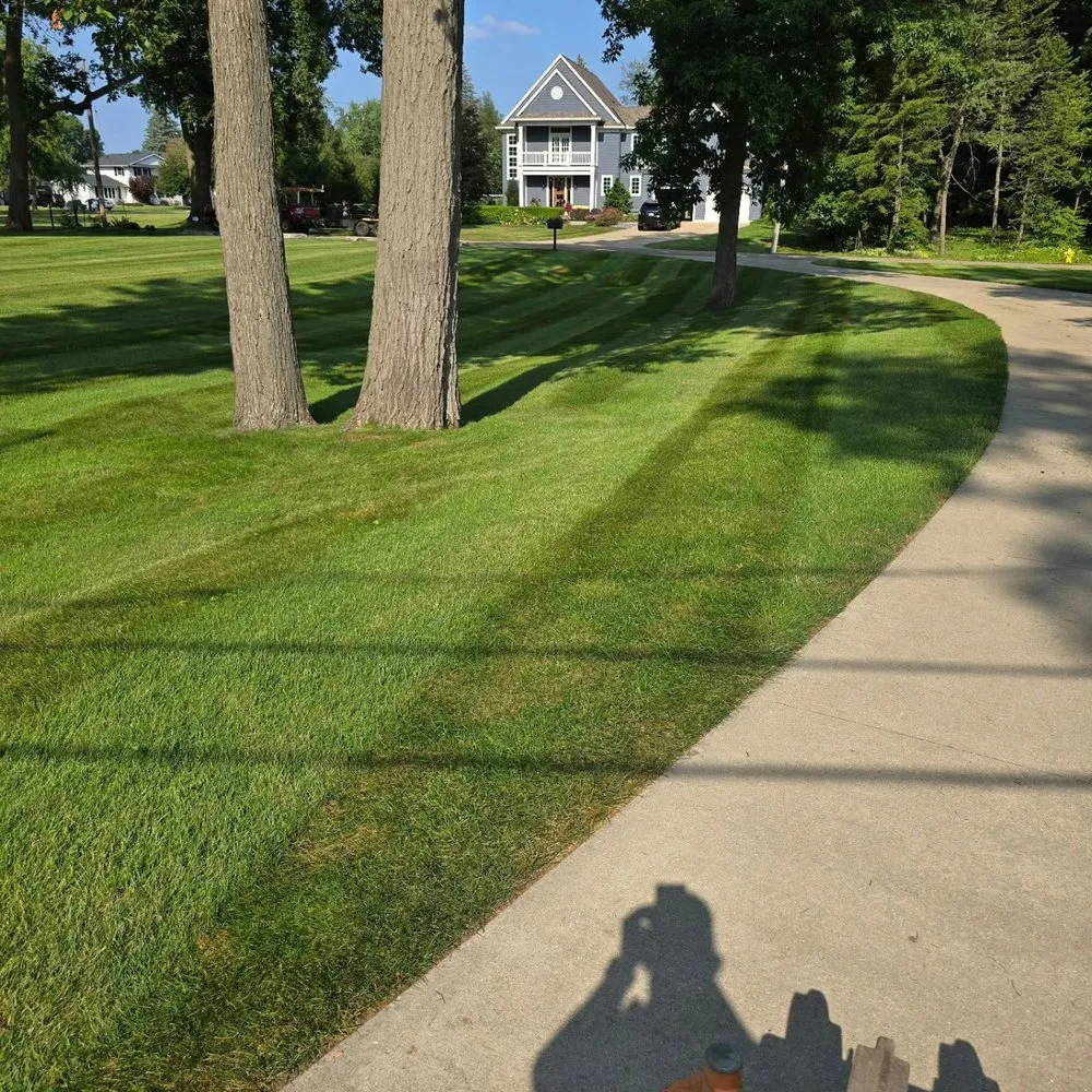 Top-rated landscaping services for year-round maintenance across Battle Creek, MI - Parsons Pro Service