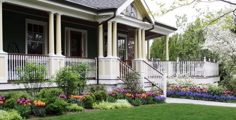Custom yard cleanup service experts serving North Billerica, MA - Parterre Garden Services