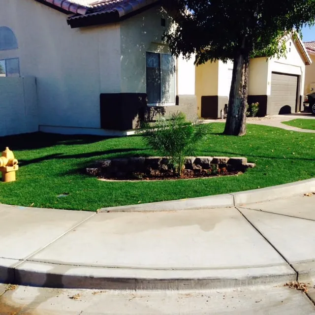 Top-rated lawn mowing service in Phoenix, AZ - Pas Bros Landscaping