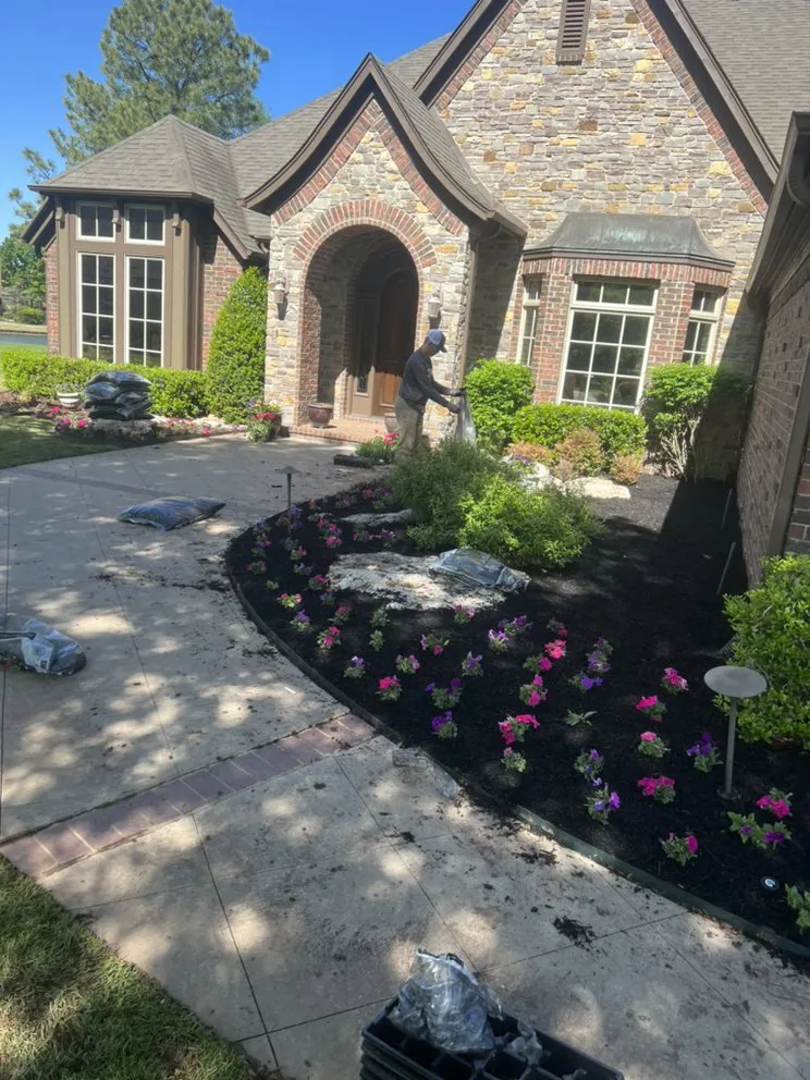 Expert residential landscaping in Broken Arrow, OK - Paschall's Lawn & Landscape