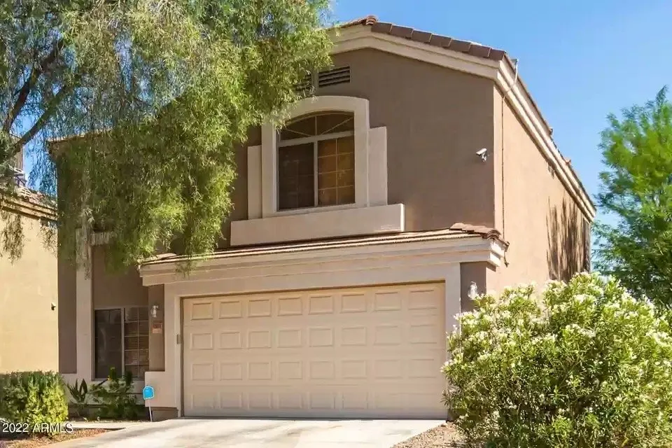 Local lawn mowing service for residential properties in Peoria, AZ by Paseo Hardscapes