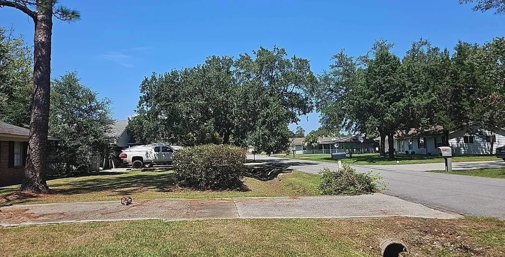 Reliable landscape design for residential properties across Pascagoula, MS - Pass Point Lawn