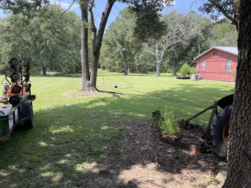 Trusted yard maintenance for homes across Pascagoula, MS - Pass Point Lawn