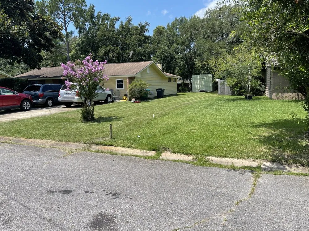 Affordable yard maintenance in Pascagoula, MS - Pass Point Lawn