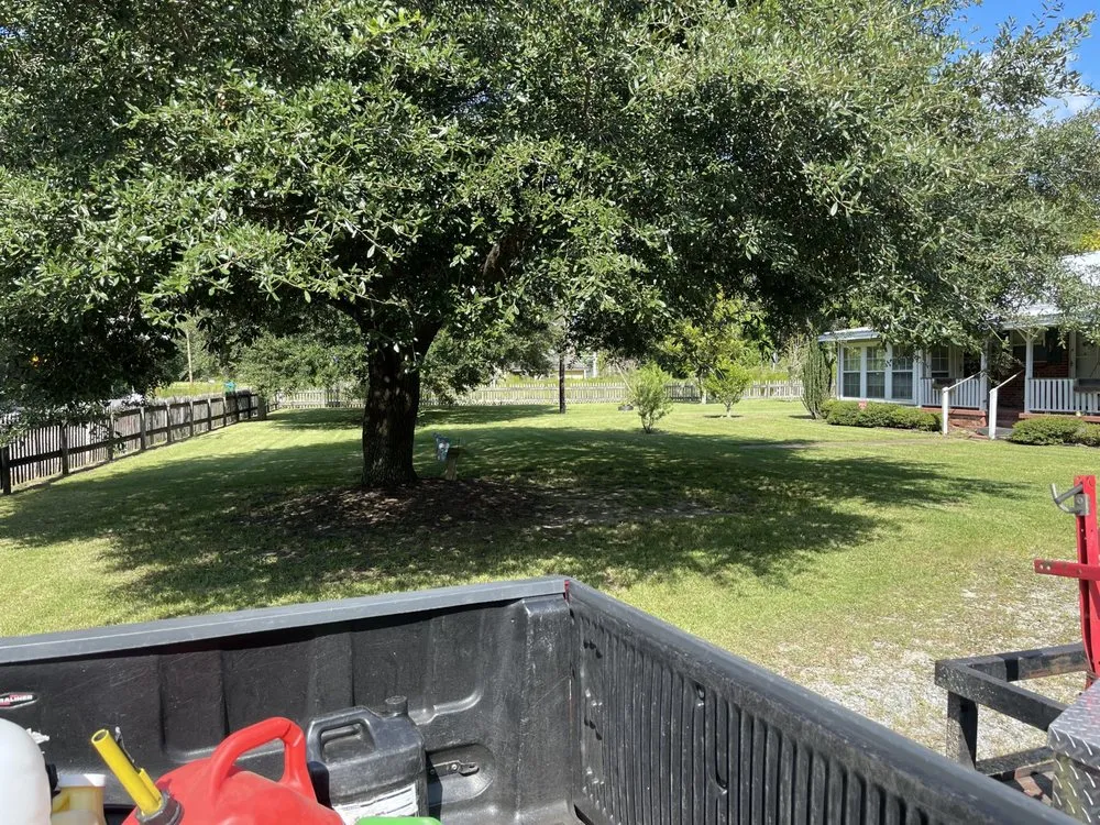 Professional garden landscaping in Pascagoula, MS - Pass Point Lawn