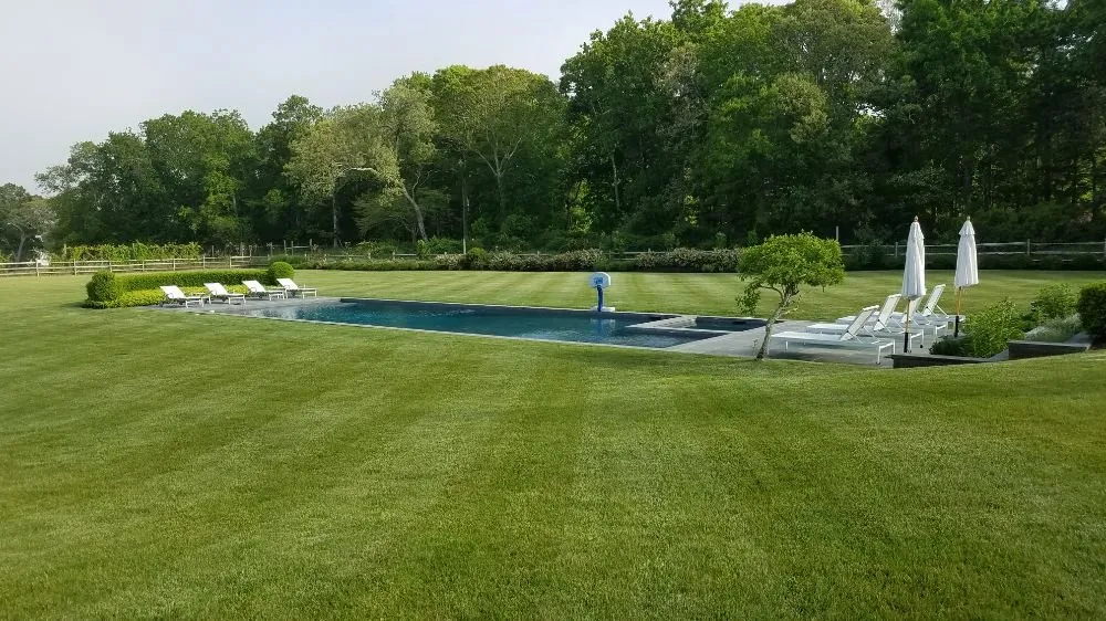 Custom outdoor landscaping in East Hampton, NY - Pat Flores Landscape & Masonry Corp