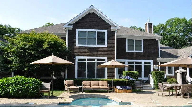 Professional landscaping services experts serving East Hampton, NY - Pat Flores Landscape & Masonry Corp