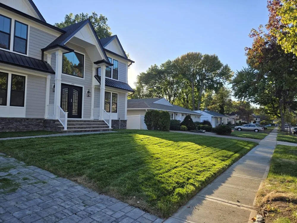 Local lawn care service in Garfield, NJ - Pat Landscaping Services