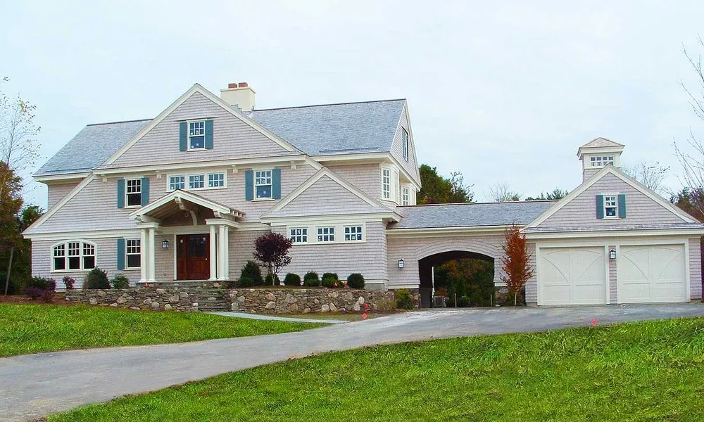 Trusted lawn mowing service in Framingham, MA - Patagonia Construction