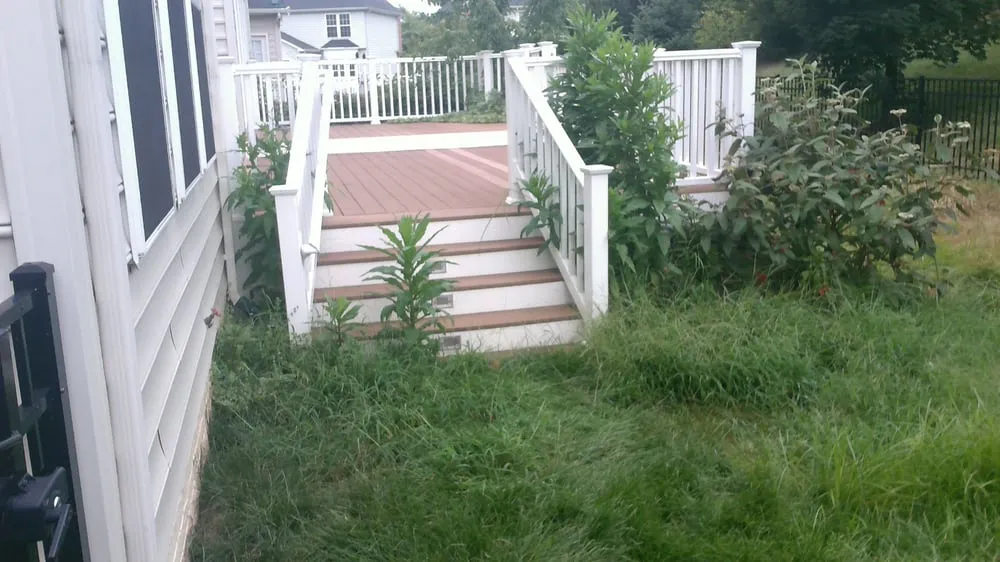 Custom garden landscaping in Bristow, VA - Patch O' Grass