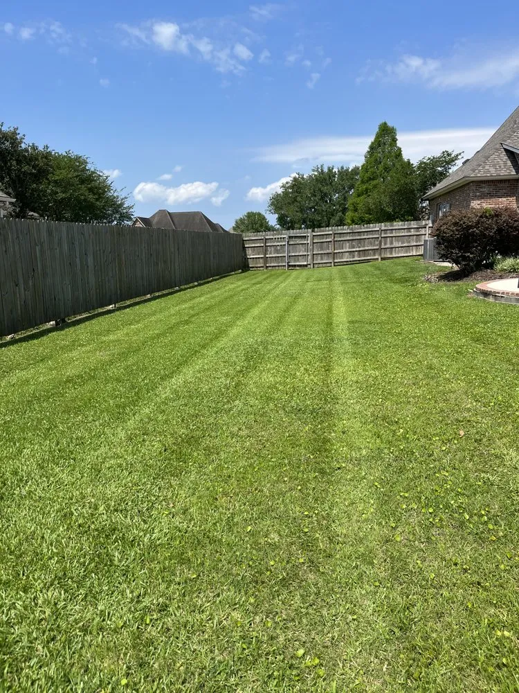 Reliable garden landscaping in Prairieville, LA by Patch Services