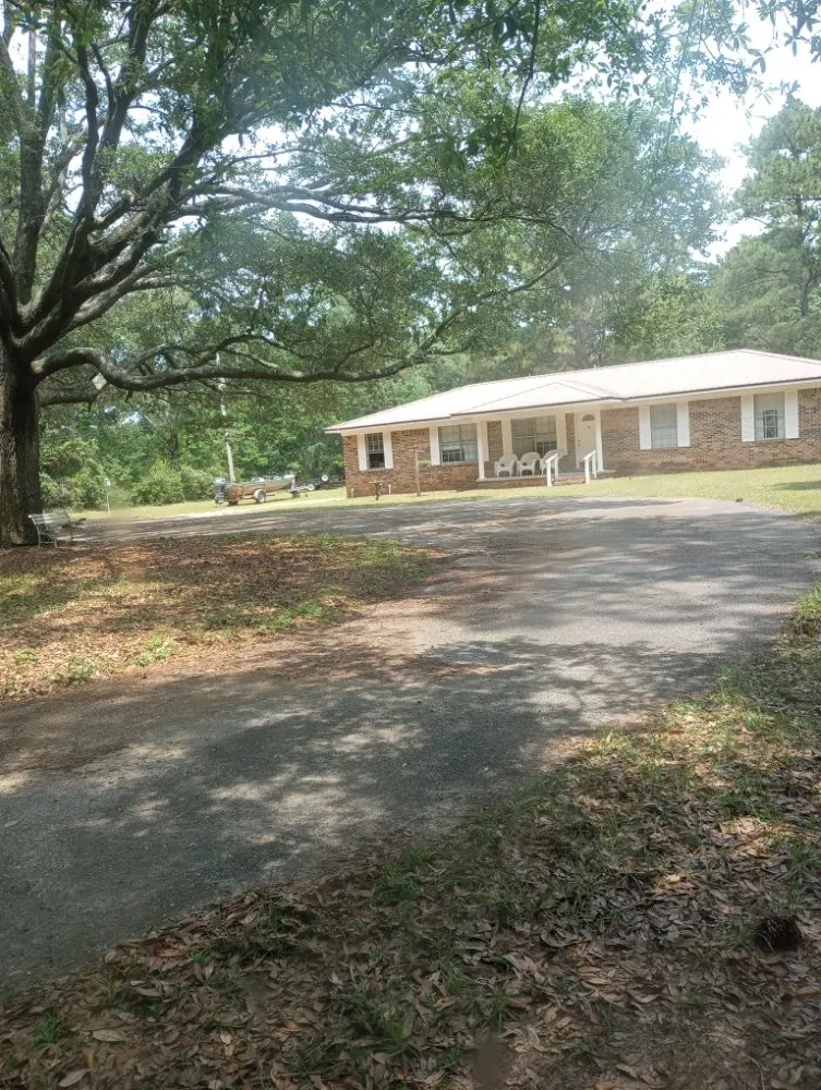 Top-rated lawn care service for residential properties in Robertsdale, AL by Patches Lawn Care