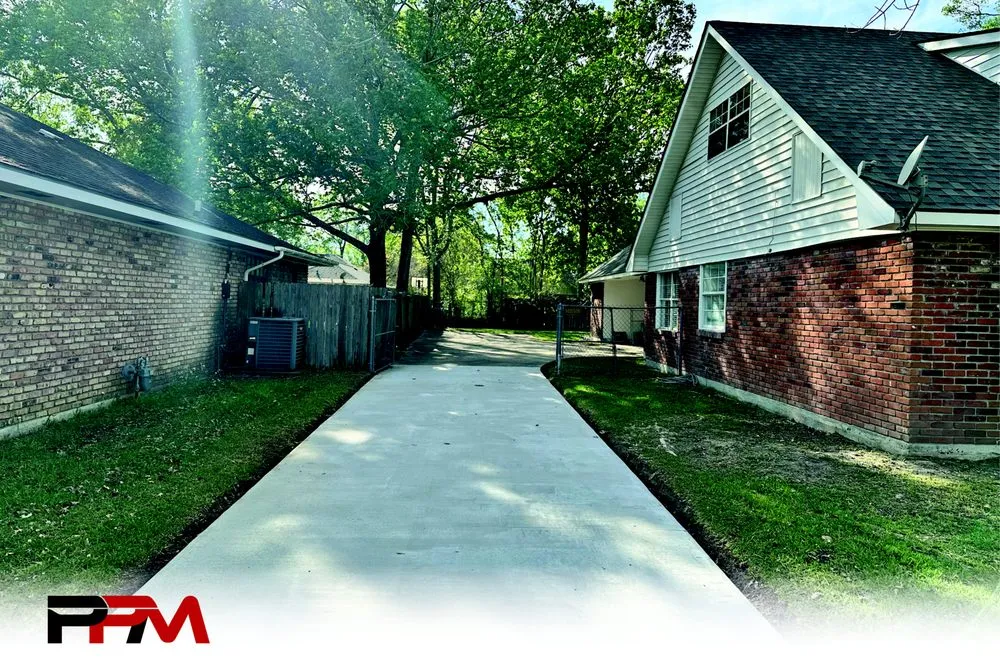 Reliable garden landscaping for year-round maintenance in Gonzales, LA by Pate Property Maintenance