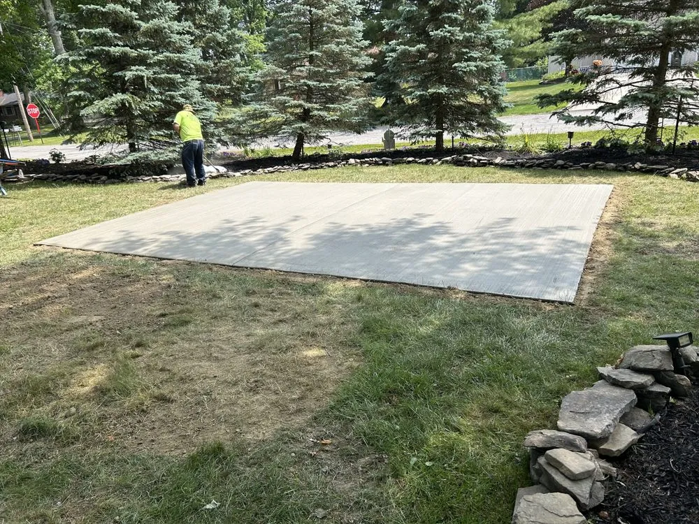 Professional residential landscaping for year-round maintenance in Warren, OH by Pate's Landscaping and Construction