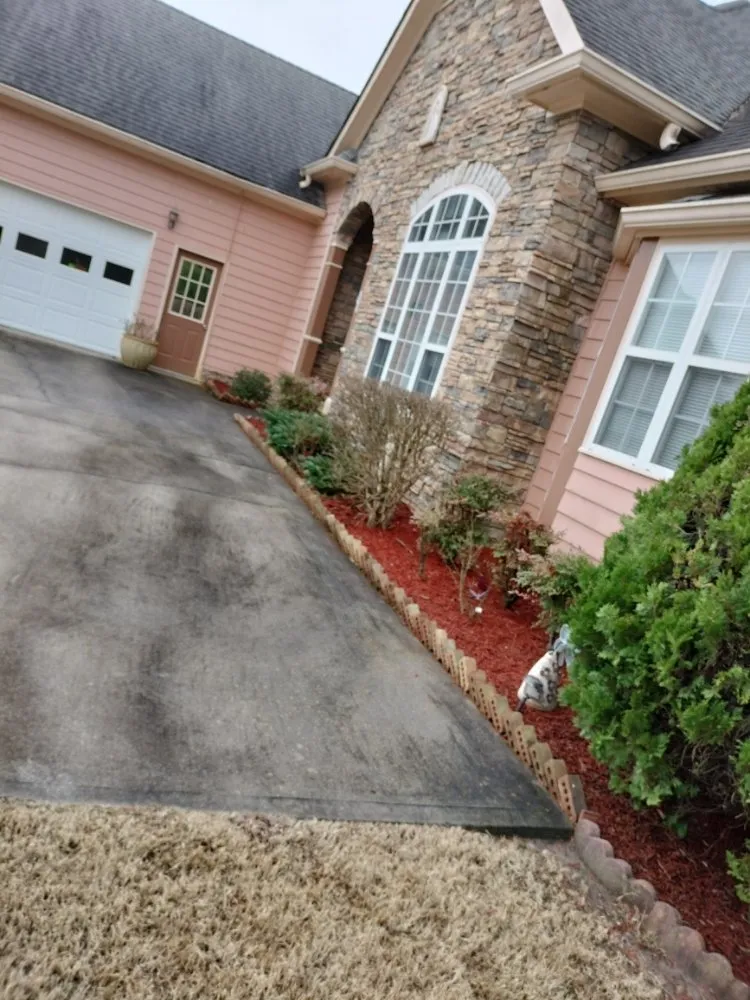 Expert yard cleanup service experts serving Douglasville, GA - Patino Landscaping Services
