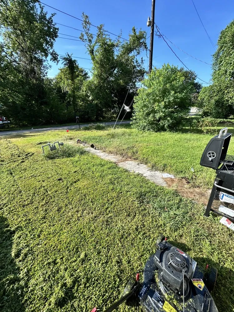 Affordable outdoor landscaping for beautiful yards in Crosby, TX by Patio King Landscaping Service