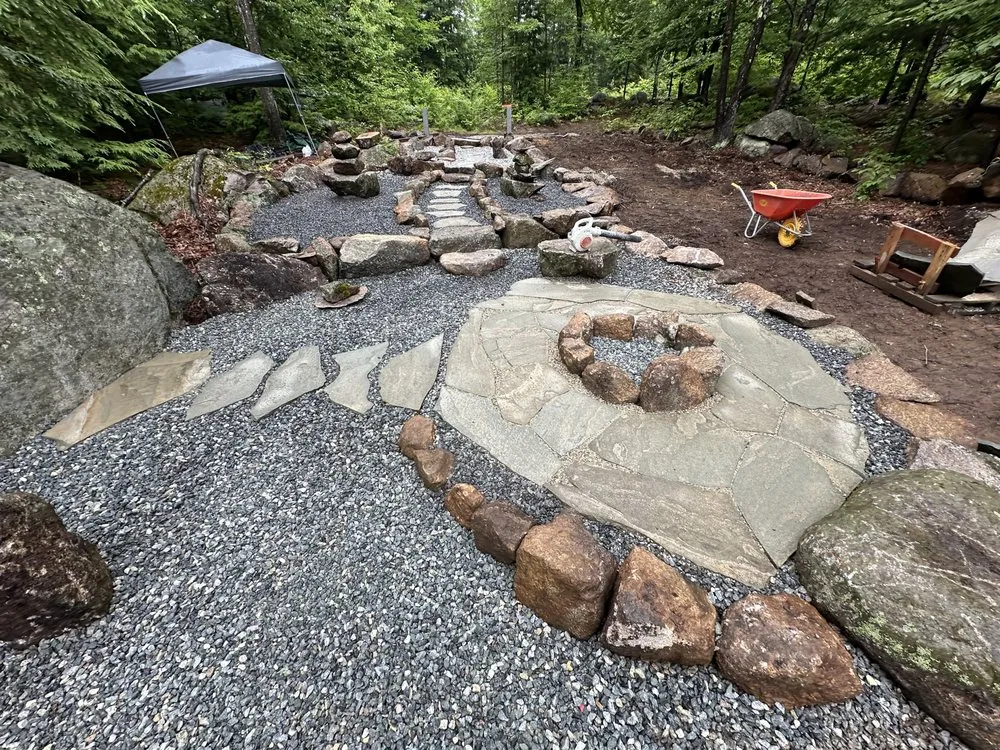 Affordable landscaping services experts serving Milford, NH - Patio Pros